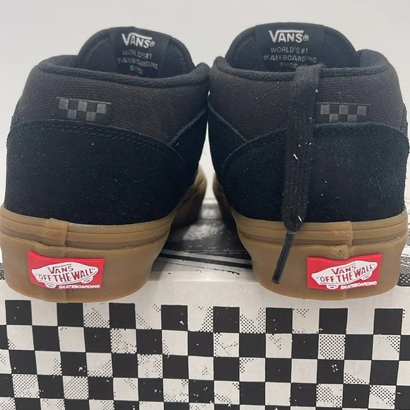 Vans WMNS Skate Half Cab Black/Gum
VN0A5FCDB9M
Sneakers - Picture 13 of 16